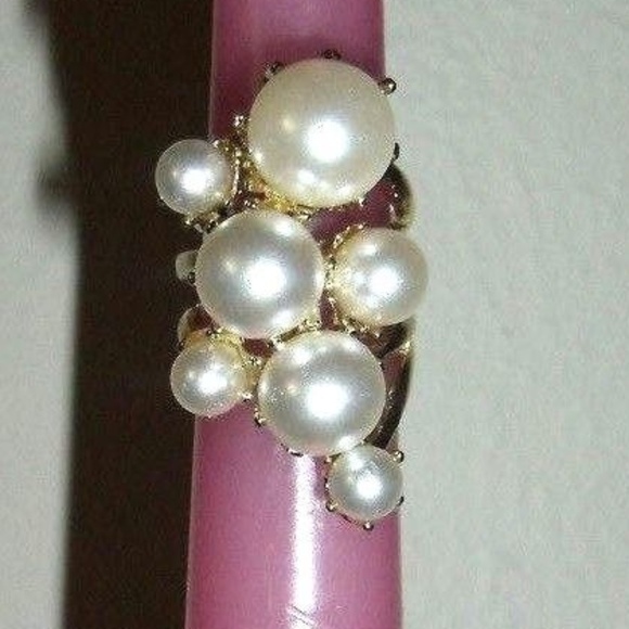 Vintage Antique Style Faux Pearl Gold-tone Ring